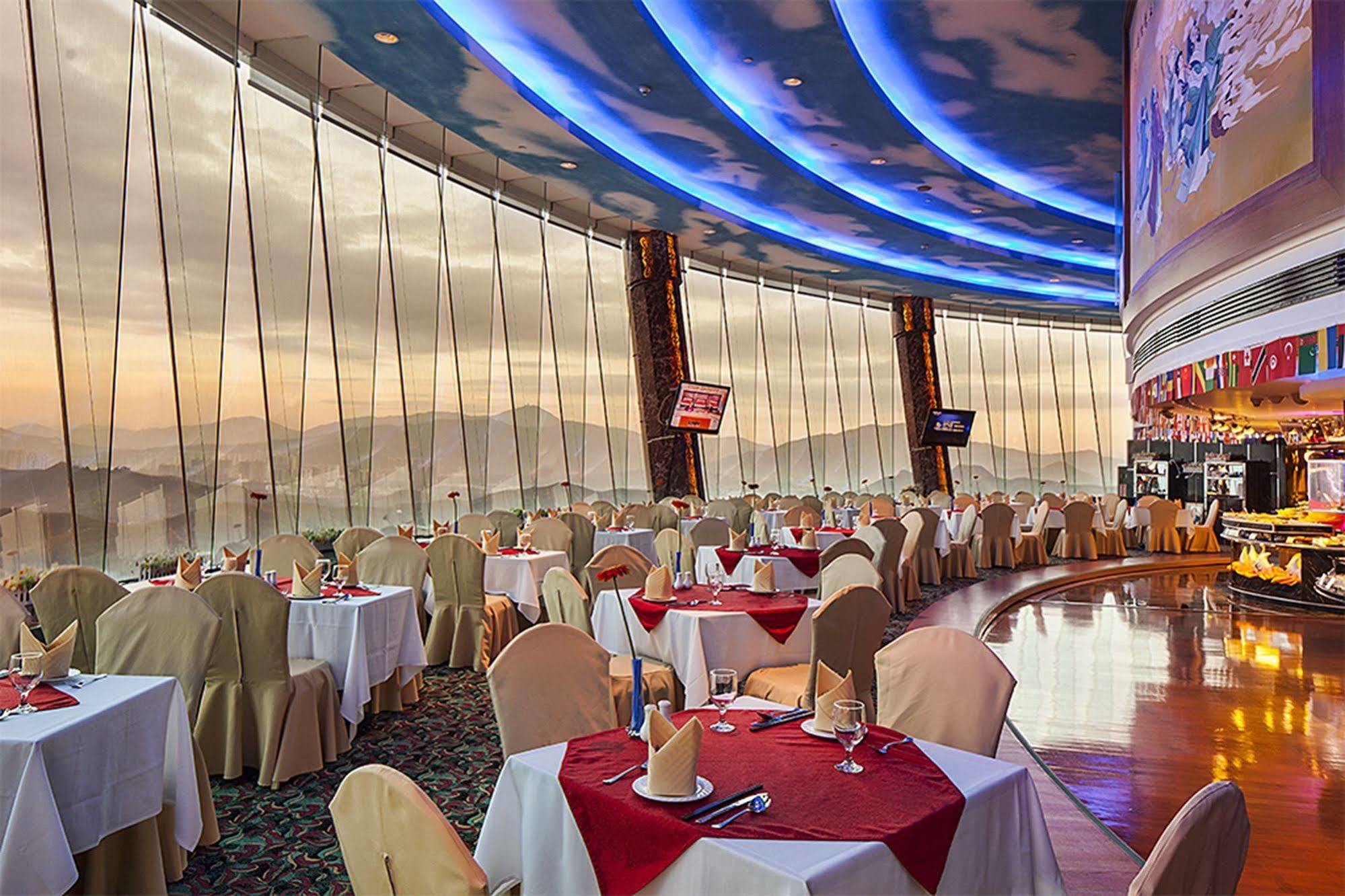 Renaissance Shenzhen Luohu Hotel Exterior photo